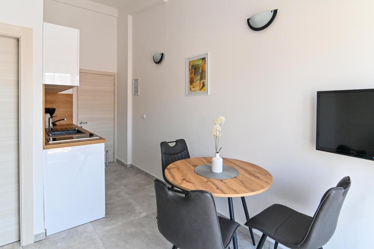 Apartments Andrea I バスカ エクステリア 写真